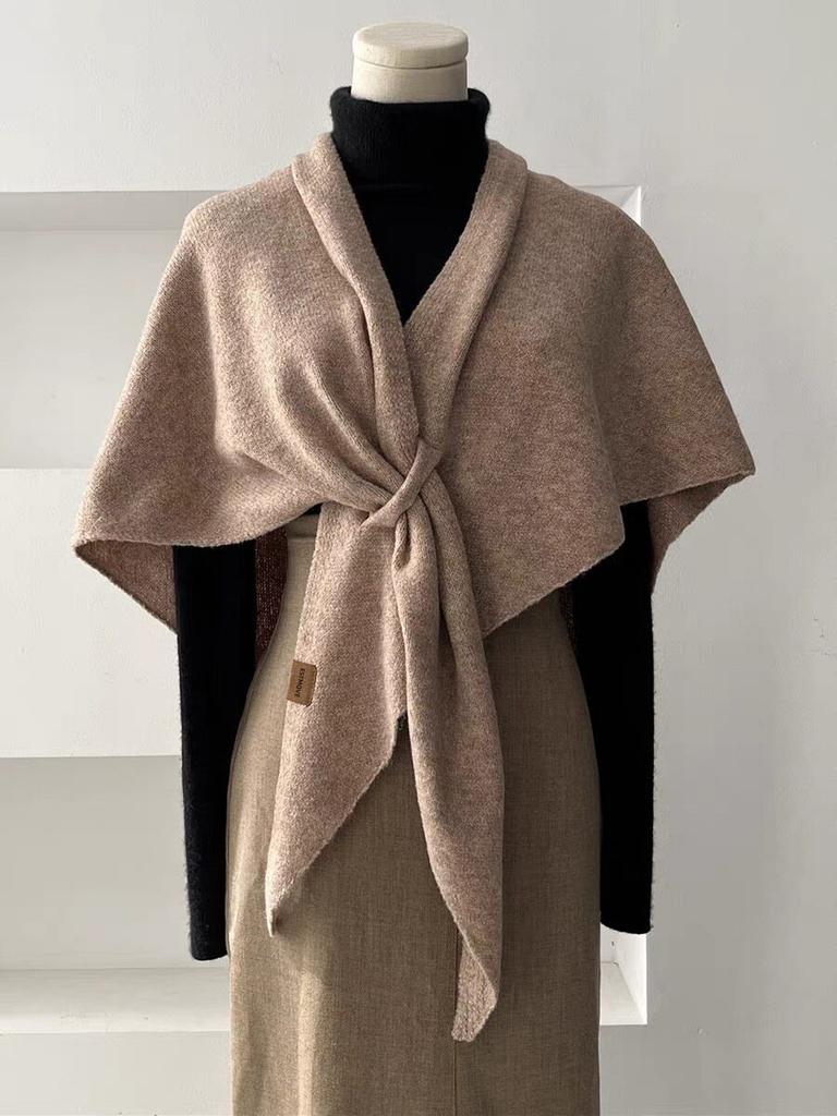 Triangular shawl outer women's new triangular large solid color scarf young fashion high sense versatile