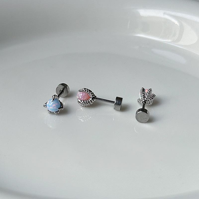 Серьги Niche Mini Opal Dragon Claw из титана: Уникальные костяные штифты с винтовой конструкцией