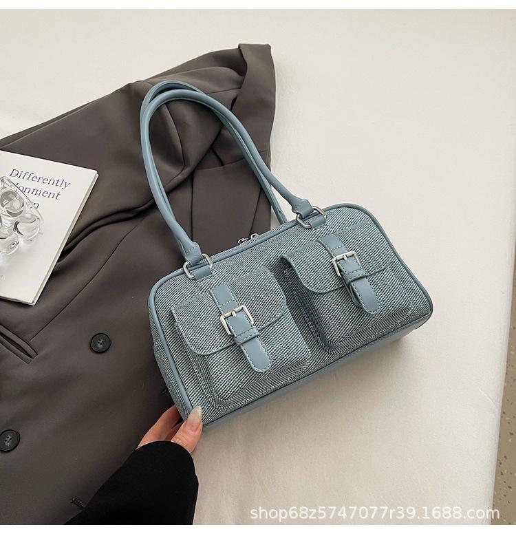 Retro Pillow Bag Women's 2025 New Commuting Fashion Portable Shoulder Bag French Underarm Briefcase