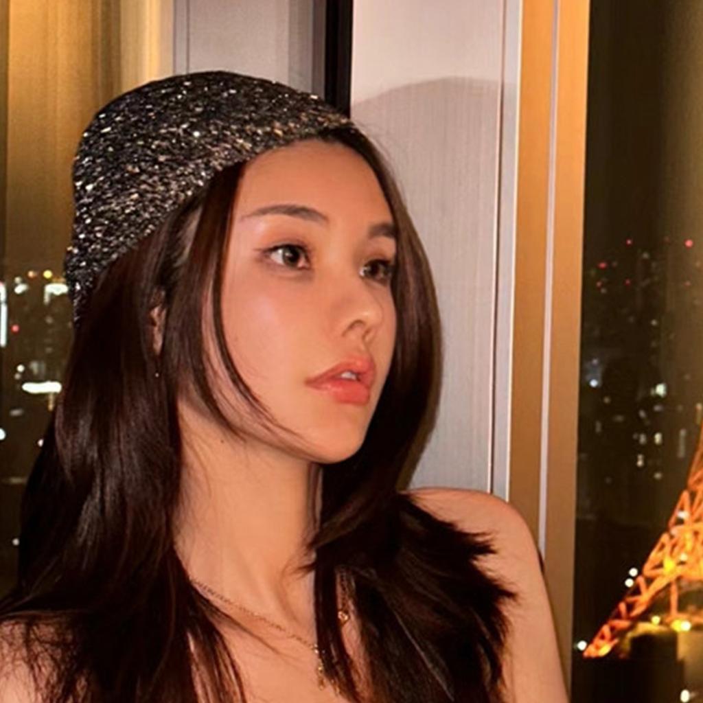 Korean Style Knitted Hat with Glittering Sequins Women Music Festival Skull Hat Bachelorette Party Hat Elegant Beanies