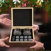 Подарочный набор из 4 предметов: Камни для виски и бокал для виски, Для мужчин, День отца, 8 гранитных камней для виски, 2 бокала для виски, 1 деревянная коробка