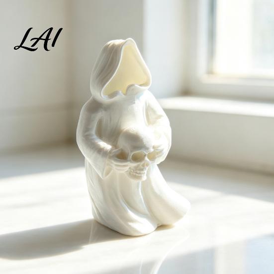 Spooky Window Display 3D Printed Glow in The Dark Skull Ornament Gothic Hooded Ghost Statue Halloween Party Supplies for Desktop Decoration Luminous