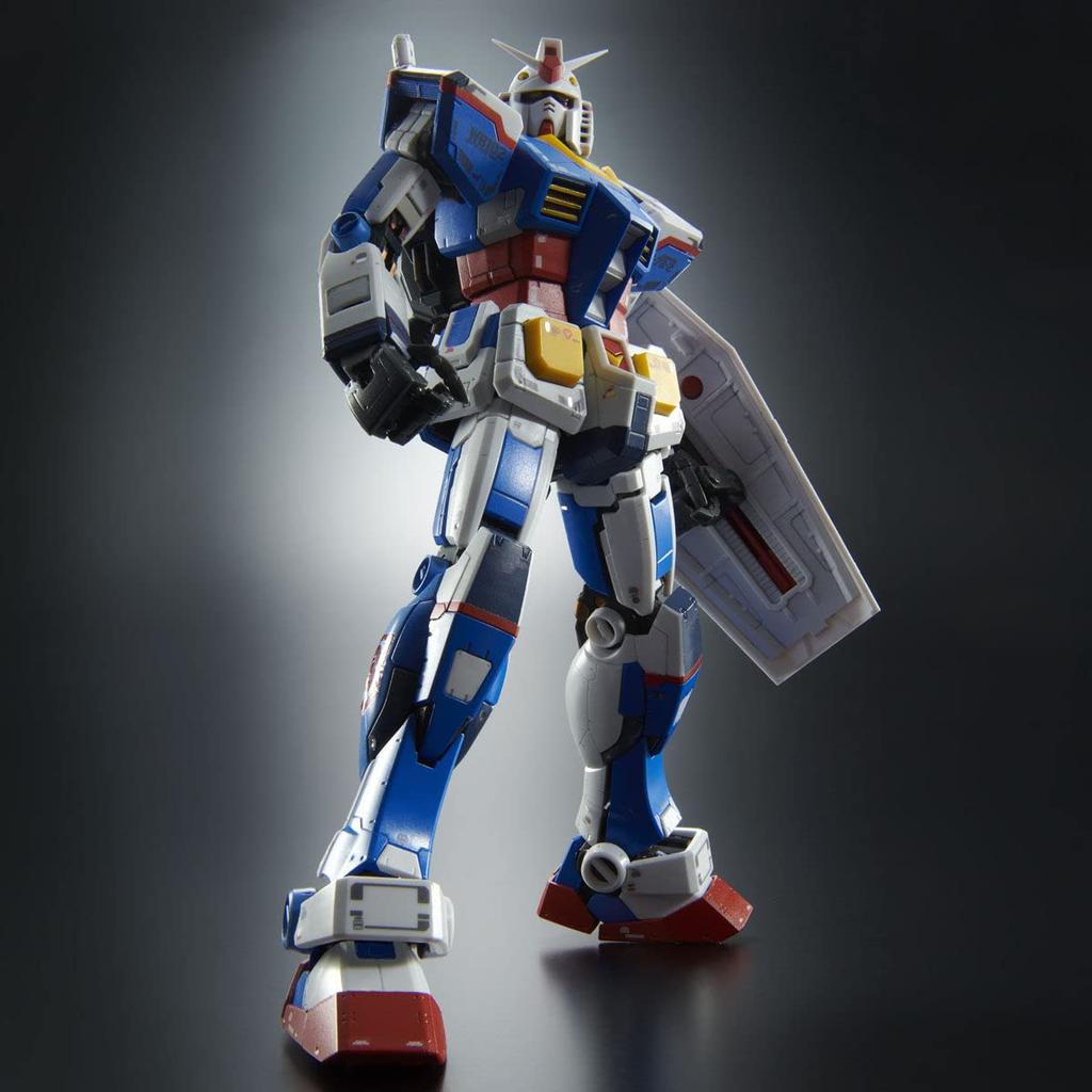 BANDAI RG Гандам Яркий 1/144 RX-78-2 (Команда Custom)