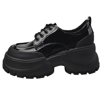 Модные женские туфли на толстой подошве в английском стиле, французского дизайна, осенние туфли с глубоким носком 2024 года, новые черные туфли-бисквиты Luck