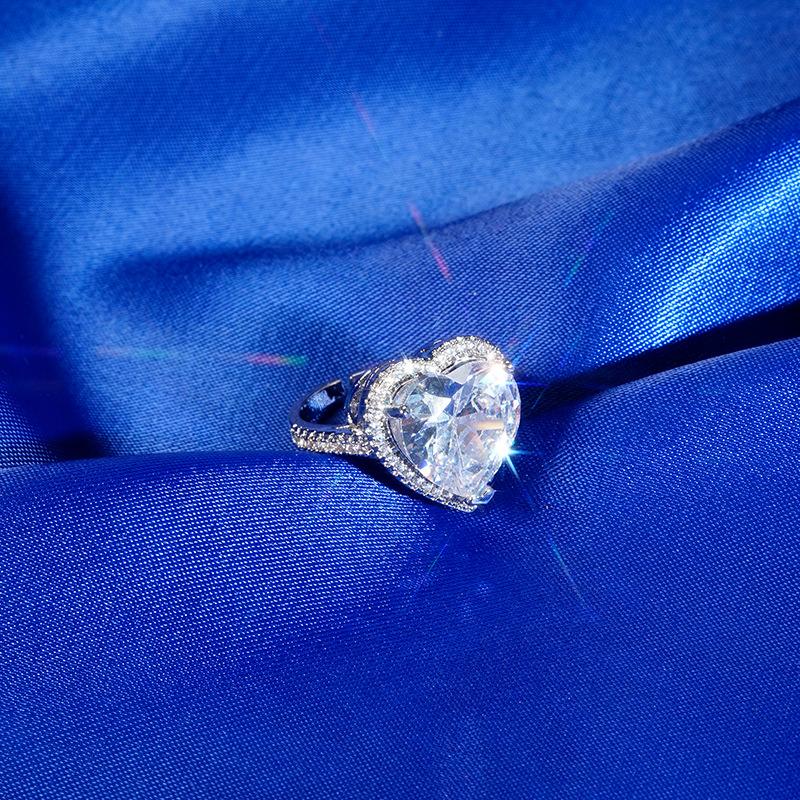 Новый комплект ожерелий Love Peach Heart Zircon, ретро-персонализированные серьги, комплект из трех украшений