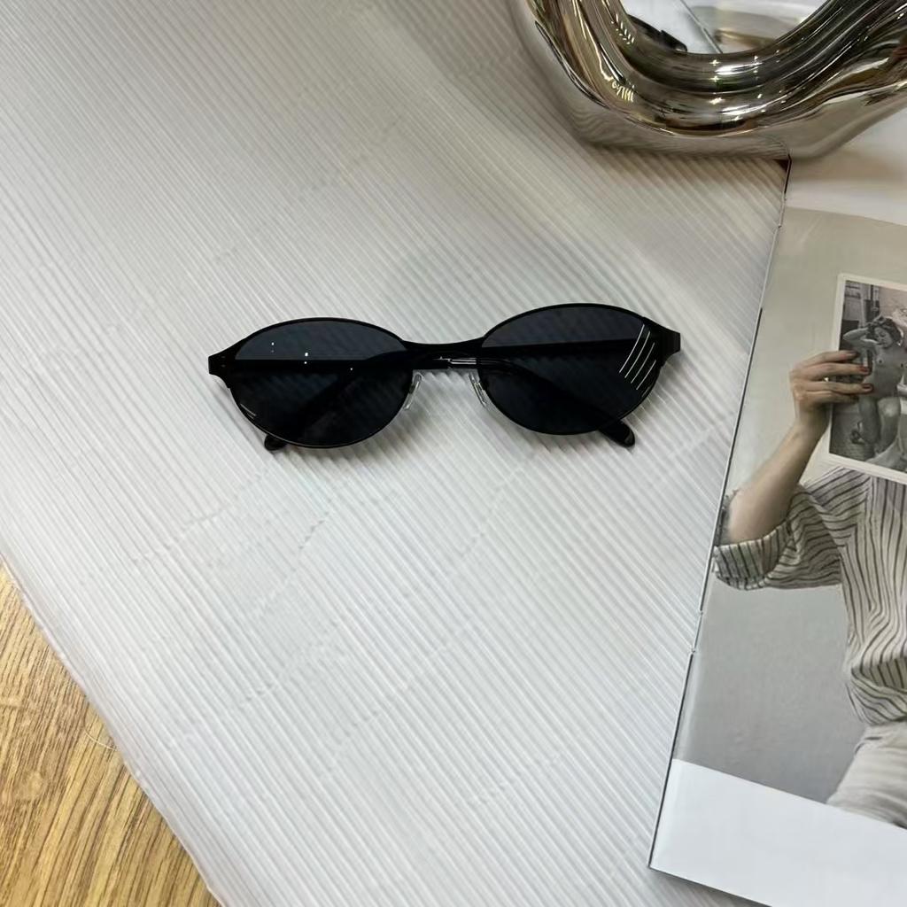 Oval Shape Woman Sunglasses Korean Style Uv400 Protection Sun Glasses Man High Quality Female Sunglass