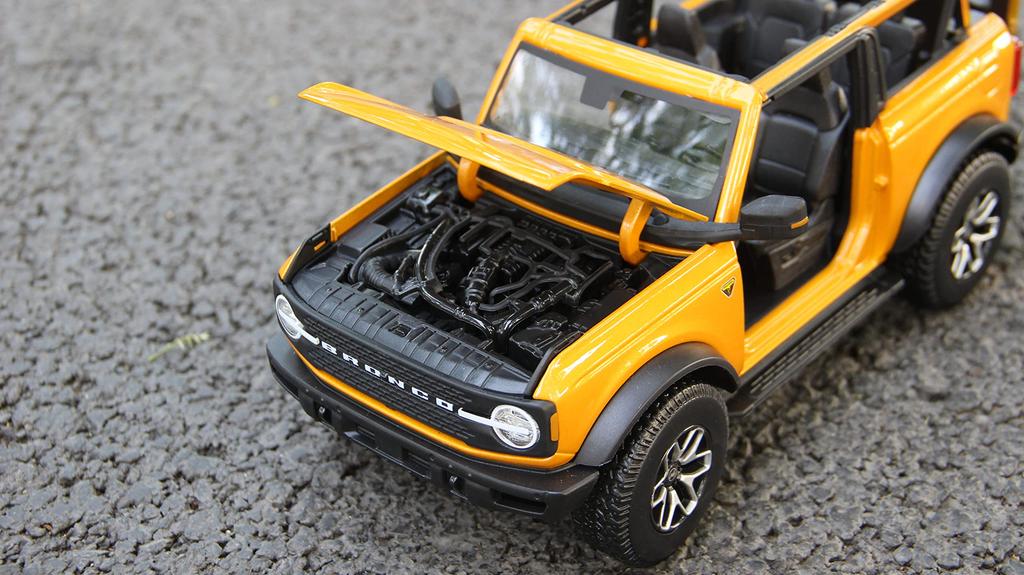 Maisto 2021 Ford Bronco Badlands Maisto 2021 Ford Bronco Badlands Гоночный спортивный автомобиль Литая модель автомобиля Литая модель Мини-автомобиль 1/18 1/18