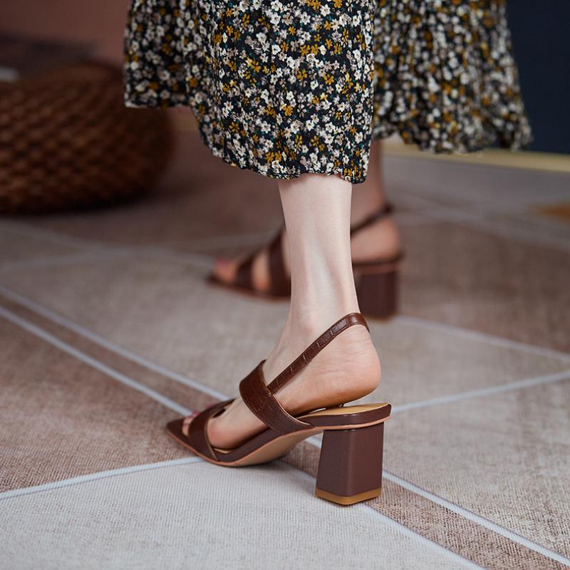 Women's Temperament Sandals 2024 Summer New Versatile Thick Heel Open Toe White High Heels Square Toe Elegant Single Shoes