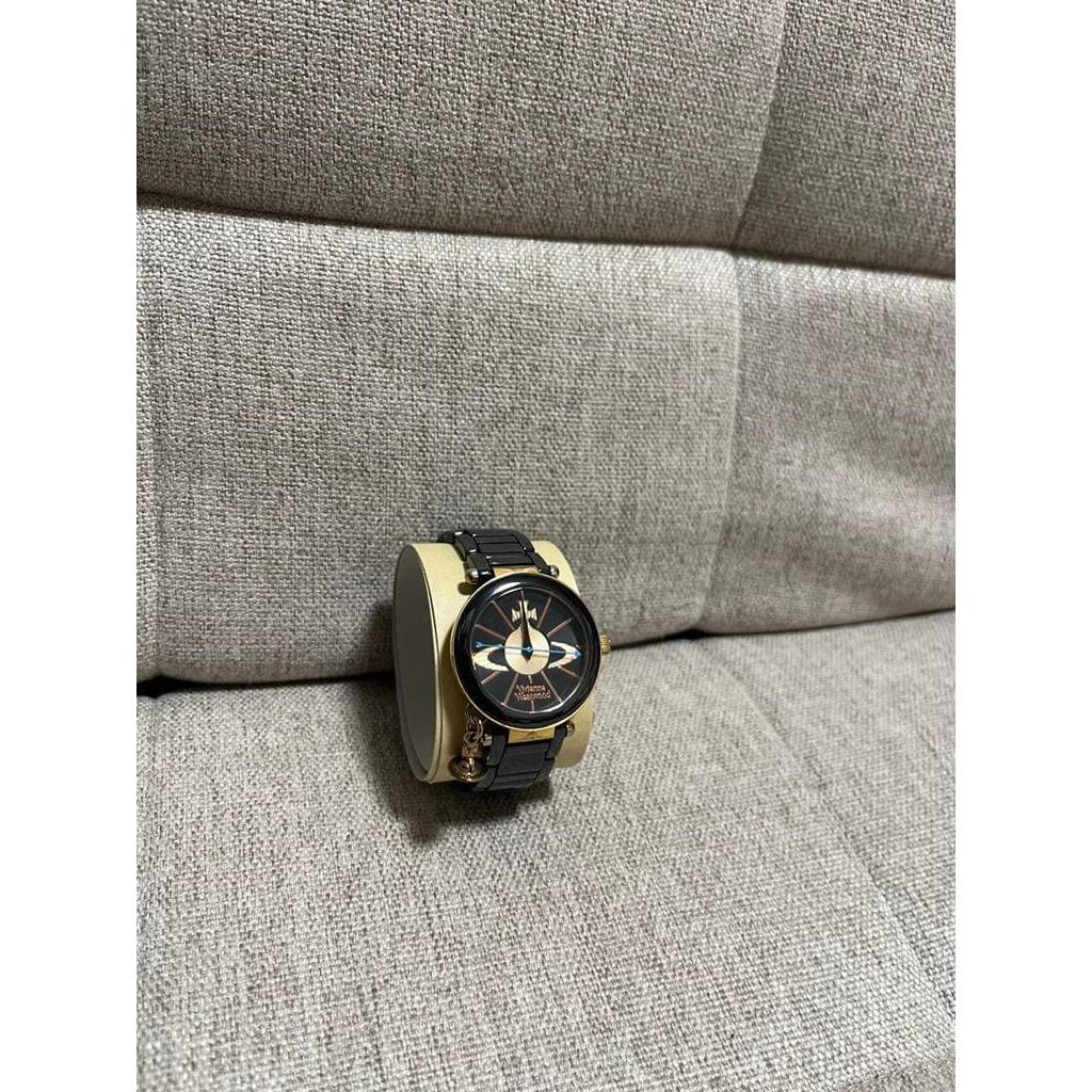 Подержанные часы Vivienne Westwood черные с золотом