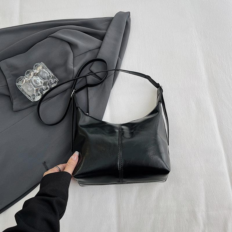 Popular Simple Solid Color Casual Retro Bag Women'S Summer Fashion Shoulder Underarm Tote Bag