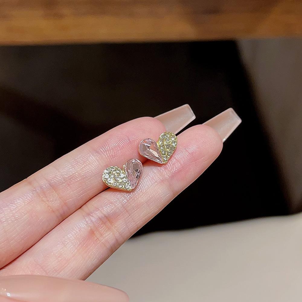 Love Earrings Simple Pink Earrings New Fashion Design Sense Earrings High Sense Online Celebrity Small Fresh Earrings.