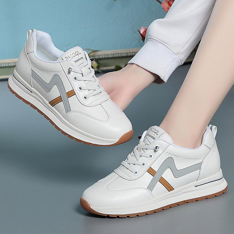 Fashion Spring Autumn Women Casual Soft Sole Shoes Non-slip Outdoor Grass Walking Sneakers Training Comfort Soft Leather Flat Shoes
