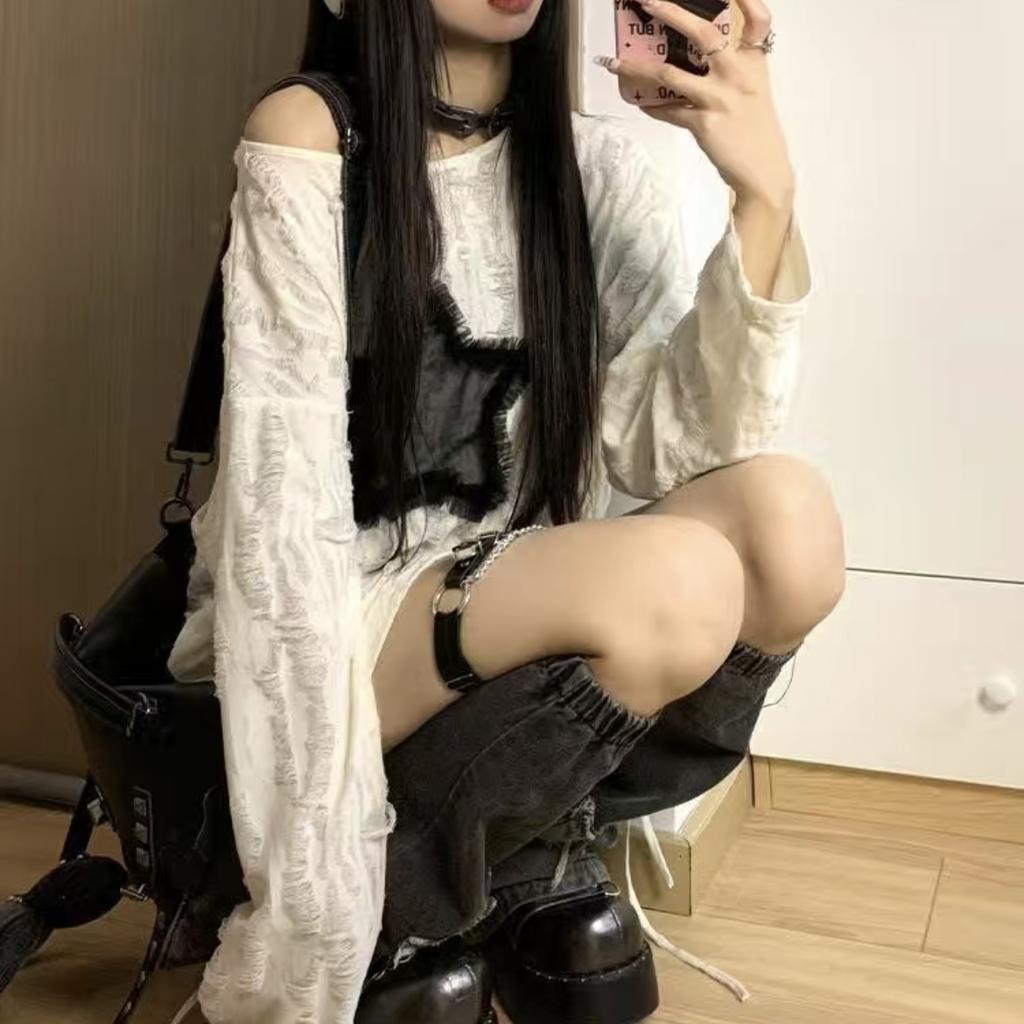 Grunge Hole T-shirt Women Fashion Star Print Y2k Aesthetic Loose Tees Kpop Fairycore Ripped Tshirt Harajuku Gothic Streetwear