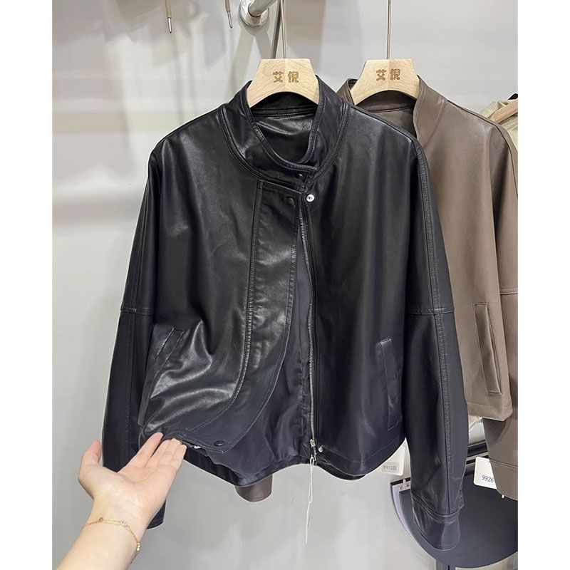 Повседневная темпераментная кожаная куртка-локомотив женская осенняя с высоким чувством воротником-стойкой свободная куртка модная коричневая