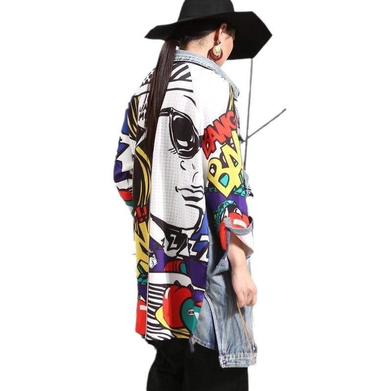 Женская джинсовая ветровка 2025 года: Креативный абстрактный узор, свободный крой, стираная джинсовая куртка