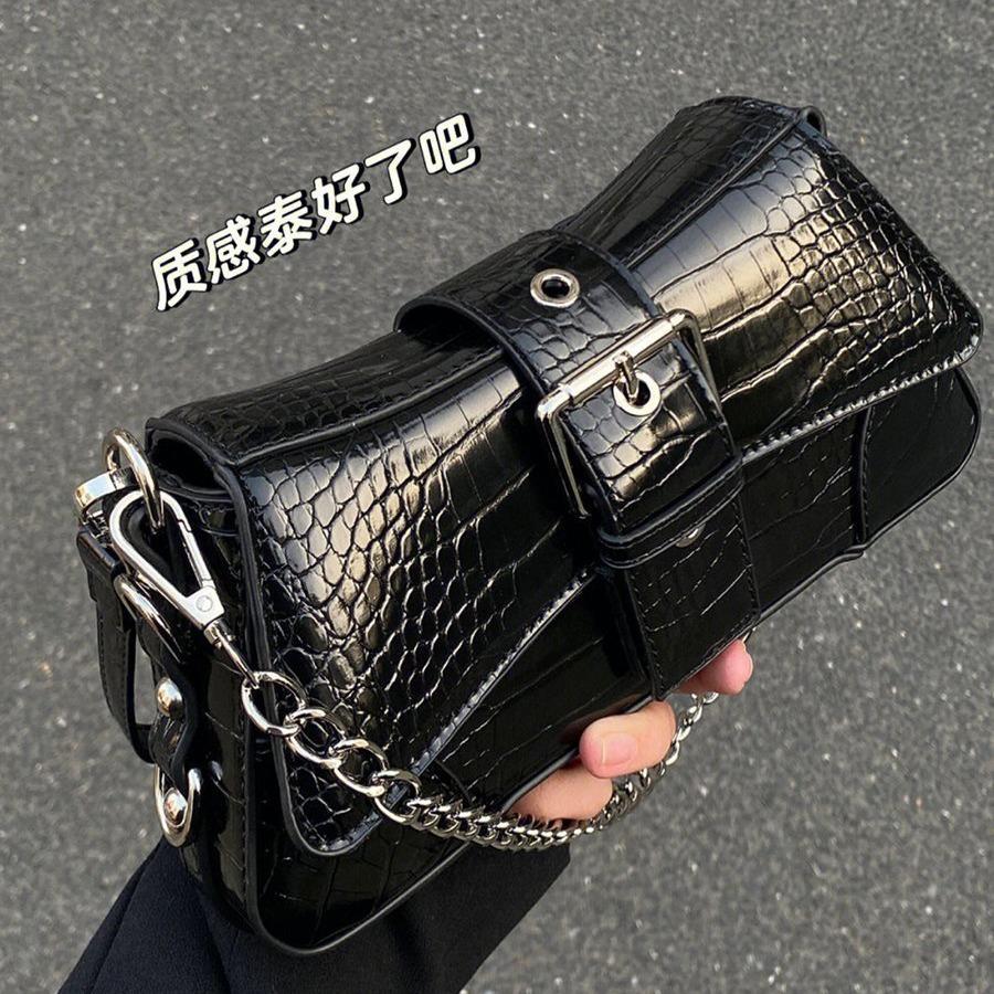 Bag Female Spice Girl Solid Color Niche Design Chain Portable Underarm Bag Crocodile Baguette Crossbody Bag