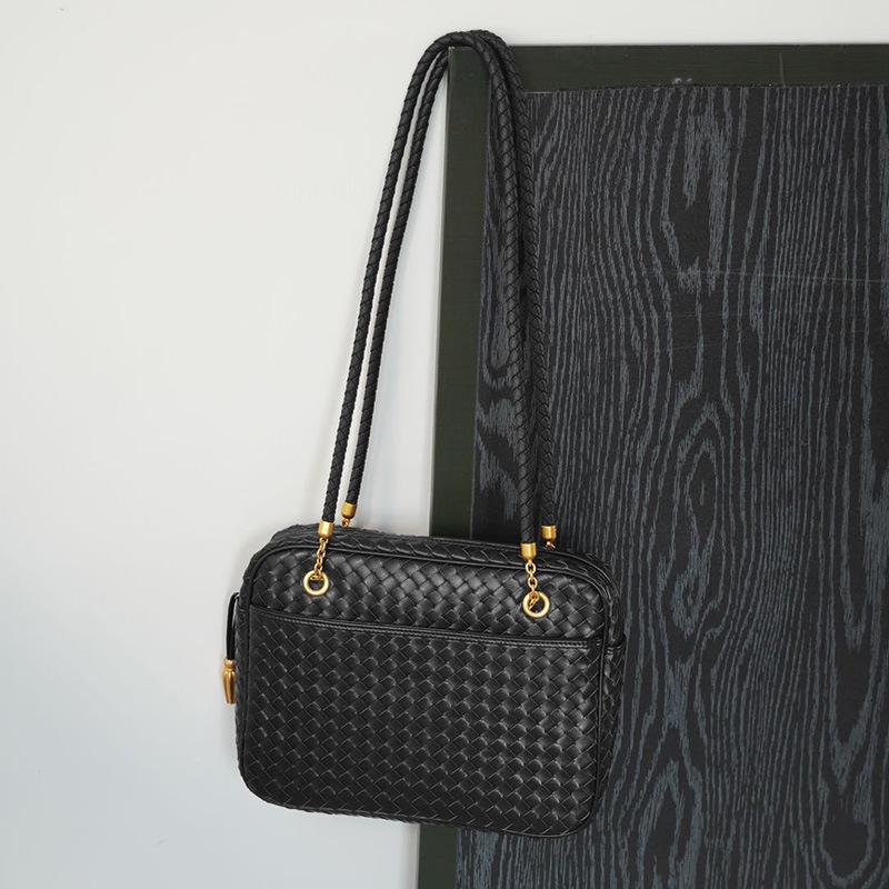 Высококачественная версия сумка через плечо из овчины, ручная работа, 2026 новый средневековый тофу-бэг, для commuters, для отдыха, ручная, женская сумка