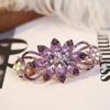 Элегантная заколка для волос с цветком и стразами: Роскошный весенний аксессуар для женщин