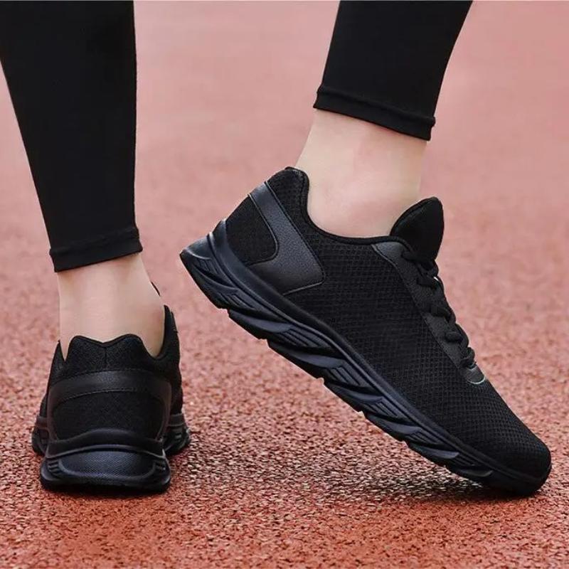 Light Man Running Shoes Comfortable Breathable Men'S Sneakercasual Ultra Lightweight Fashion Sneakers Non Slip Trainers