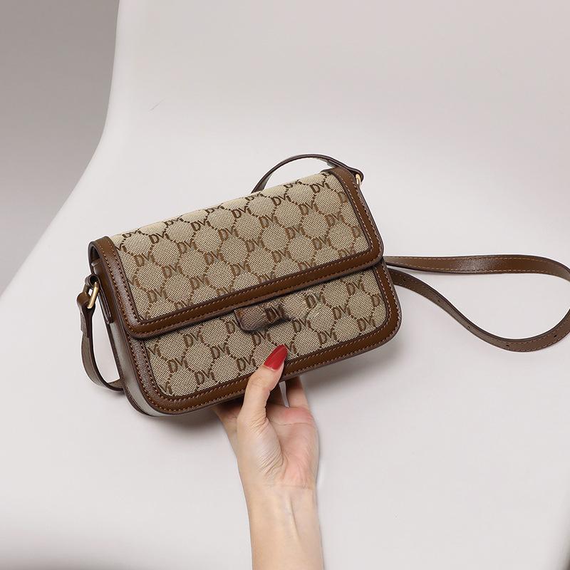 Женские сумки Женские сумки Crossbody Premium Sense Маленькие квадратные сумки Сумка через плечо Foreign Style Underarm