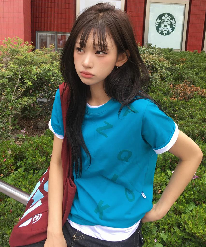 KIJIKO Ke404. Typo Semi Crop Tee Blue