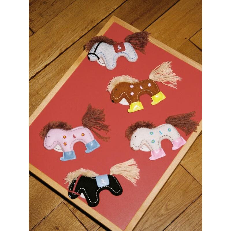 Tagi Magnetic Plaid Leather Phone Case for iPhone 17