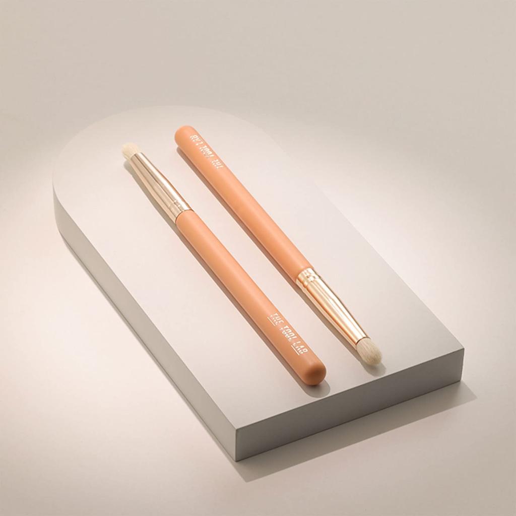 THE TOOL LAB 204 Blending Eyeshadow Small Eyeshadow Eye Makeup Premium Fiber Makeup Makeup Korean For Desired Color Payoff Brush, Brush, Brush,