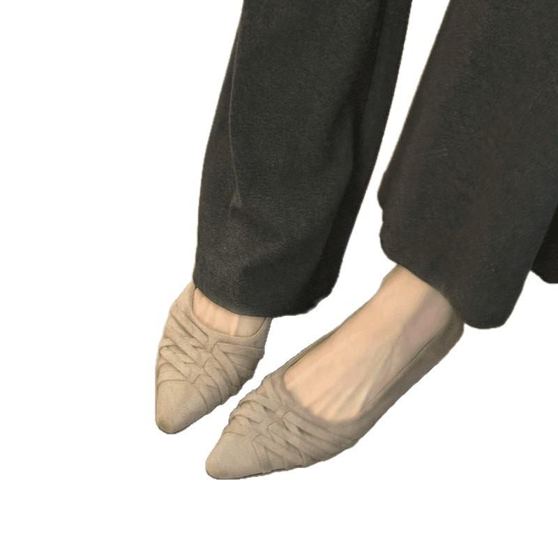 Pointed pleated single shoes niche design autumn new versatile not tired temperament feet with skirts commuter women's shoes