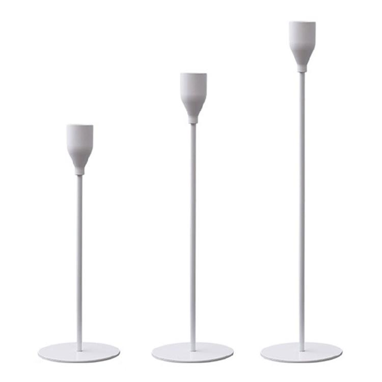 Набор железных подсвечников 3 штуки Французский тип Элегантные подставки для свечей для креативного привлекательного украшения пространства Элегантный