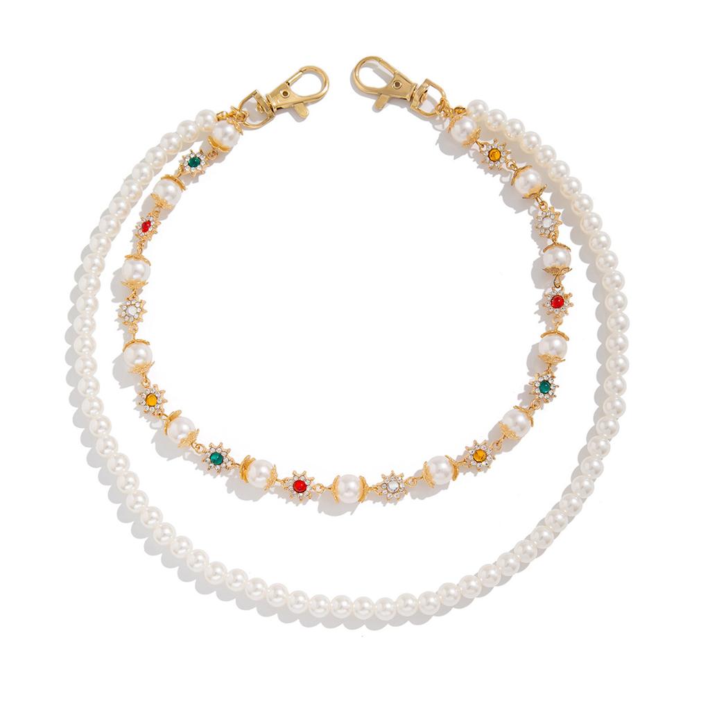 Elegant Rhinestones Flower Pearls Chain Enhances Jeans Fashion Statement Pieces for Trendy Women Ladies Casual Wear