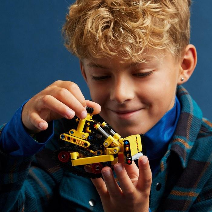 Набор LEGO Technic Мощный бульдозер 42163, Разноцветный