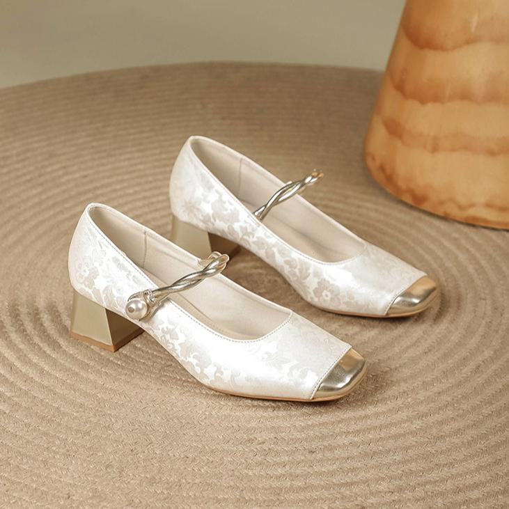 Casual Mary Jane Shoes for Women Chunky Block Heel Ankle Strap Dress Shoes Low Heels Square Closed Toe Mary Janes Pumps Women's Comfortable Work Shoes