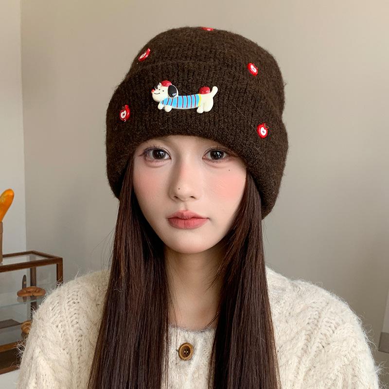 Korean Version of Cute Cartoon Apple Puppy Label Knitted Hat for Women In Autumn and Winter Warm and Sweet Little Woolen Hat Showing Face