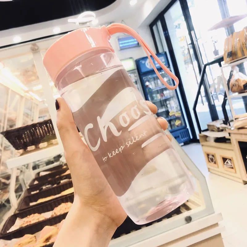 Бутылка для воды Студенческая уличная сопровождающая чашка Портативная портативная спортивная бутылка для воды Летняя прозрачная пластиковая чашка Креативная чашка
