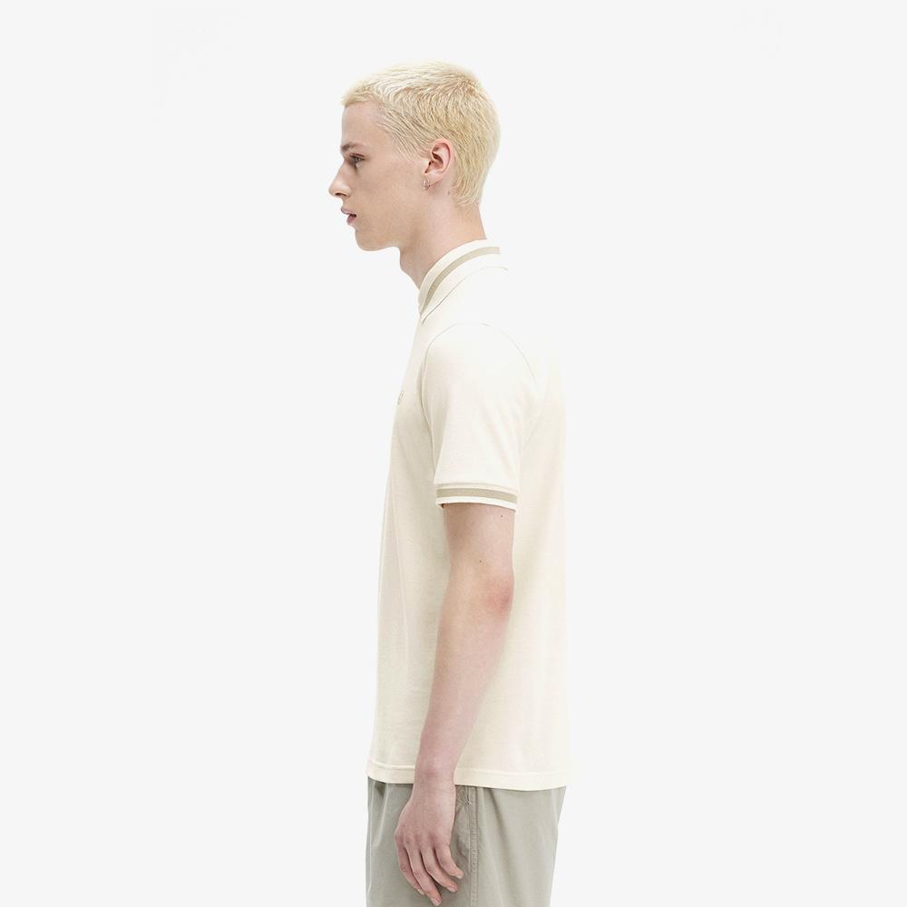 Fred Perry [M2] Рубашка Fred Perry с одним карманом - Экрю/Овсяный Afpm2410002-U82