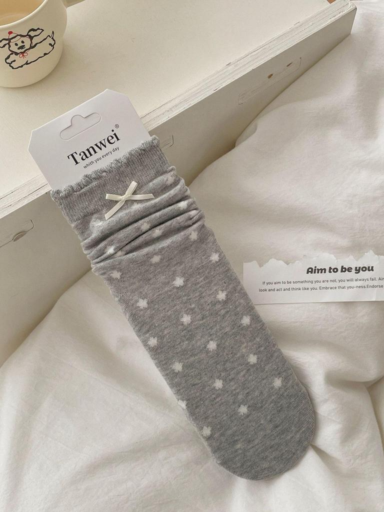 Korean Style Mid-Calf Bow Socks with Stars in Grey and White for Spring/Summer
