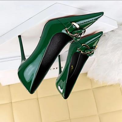 Мода 2025 Новые Ретро Женские Туфли Модные Высокие Каблуки Сексуальная Женская Обувь Шпилька Острый Носок Патентная Кожа Профессия OL Офисная Обувь