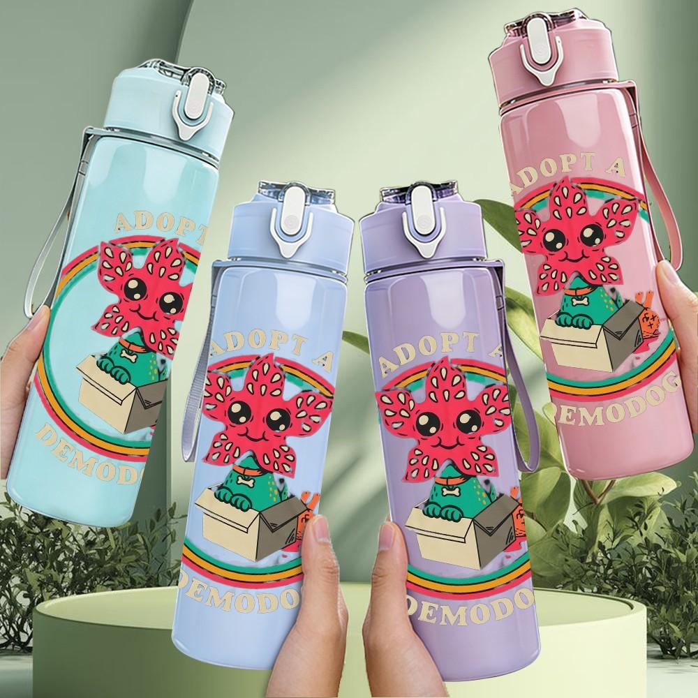 1PC Happy Flower Circular Badge Print 750ml Color Plastic Sports Water Bottle Leakproof Flip Straw Lid Suitable for Sports Office Home Use