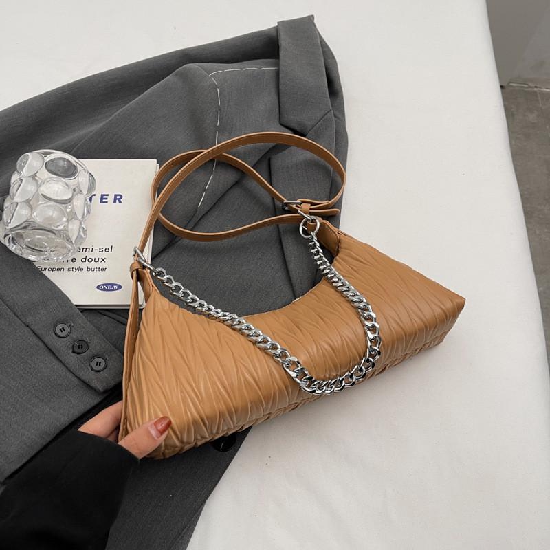 Stylish Korean Women's Pleated Shoulder Bag 2023 Trendy Pu Leather Chain Strap