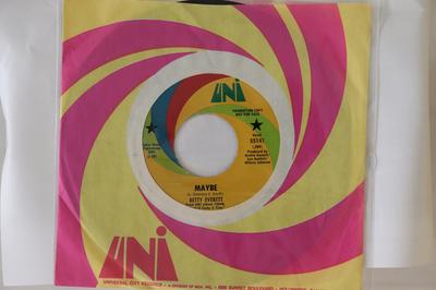 7-дюймовая пластинка БЕТТИ ЭВЕРЕТТ - Может быть 55141 UNI Records 1969 США Соул/Фанк Б/У