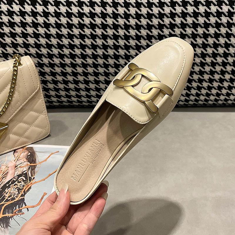 Fashion Mules Shoes Square Toe Metal Chains Slippers Women Flat Heel Outdoor Footwear 41 42 Big Size Semi-trailing Sandals for Women