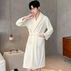 Халат унисекс из кораллового флиса: Быстросохнущий и впитывающий, Готов к зиме, Стиль юката для отеля, Носимый и плотный для взрослых.