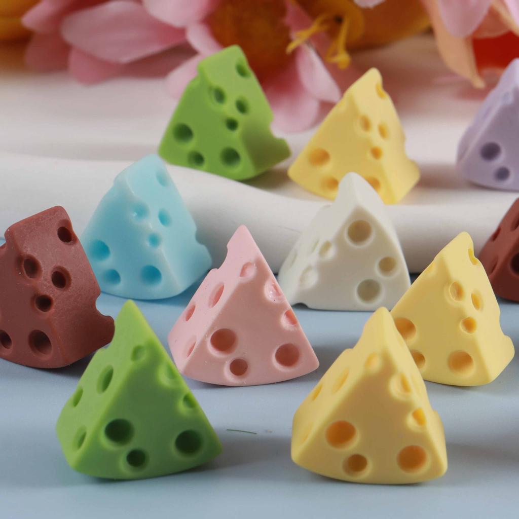 10Pcs Simulation Food And Play Cheese Resin Accessories Cream Glue Diy Trinkets Hole Shoes Hairpin Keychain Accessories