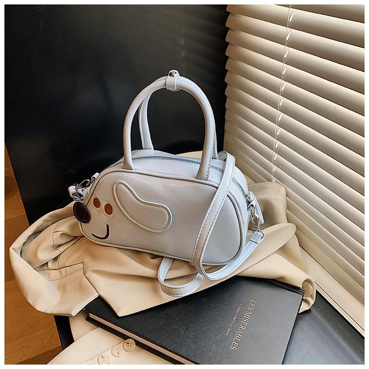 Ретро сумка подмышку маленькая женская новая модная замшевая матовая сумка на плечо милая сумка-багет с щенком