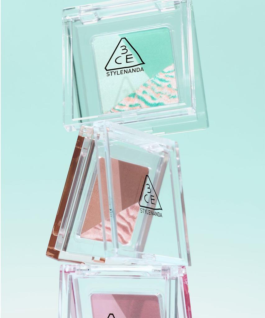 Color Grid Eyeshadow (Gift Multi-brush)