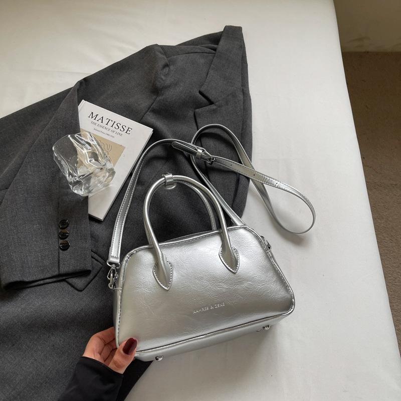 Премиальный сенс портативная маленькая сумка женская 2025 новая сумка весна и лето сумка через плечо трендовая модная универсальная сумка-мессенджер