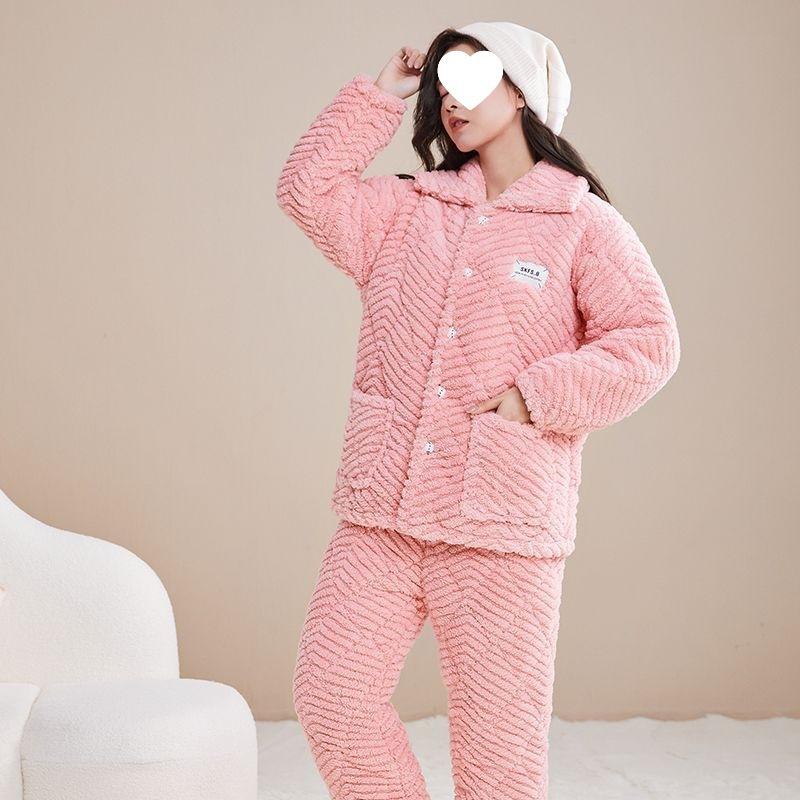Пижама женская трехслойная утолщенная и милая зимняя можно носить больших размеров теплая стеганая домашняя одежда