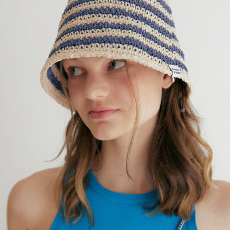 DANCING GRANDMA GRANNY HAT : SAND BLUE