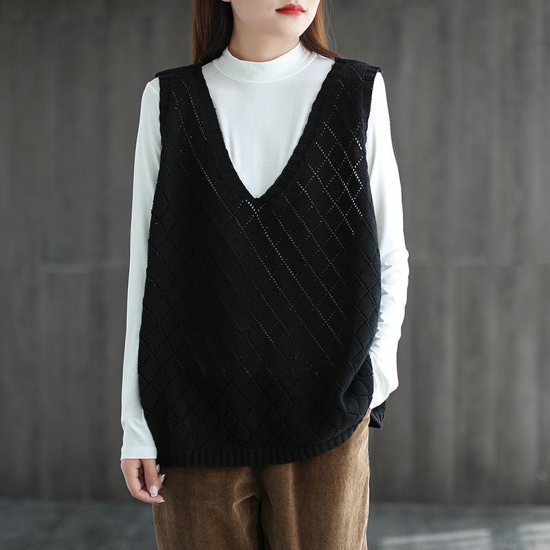 Women's Loose Knitted Vest Retro V-neck Plus Size Hollowed Out Vest Sweater for Women