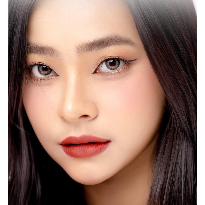 3W CLINIC Collagen & Luxury Gold Waterproof Liner 0.8g (3 Options)